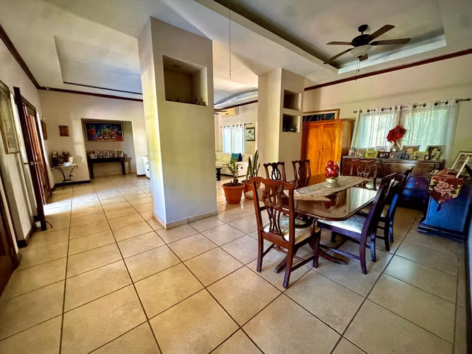 Preciosa Casa en Venta en Santo Domingo