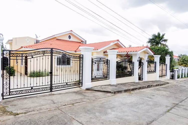 Vendo casa en Las Cubres