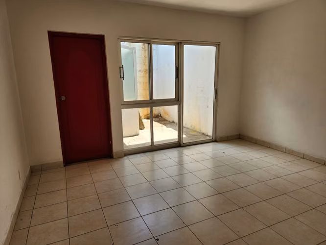 Venta de casa en Los Robles