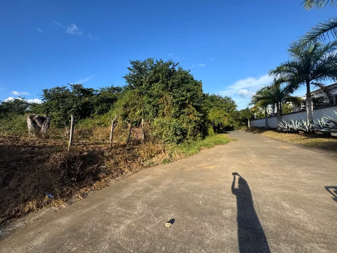 Venta de Terreno en Las Colinas