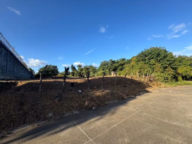 Venta de Terreno en Las Colinas
