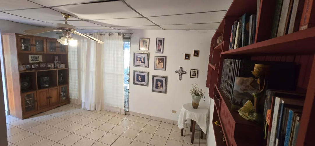 Venta de Casa en Los Robles