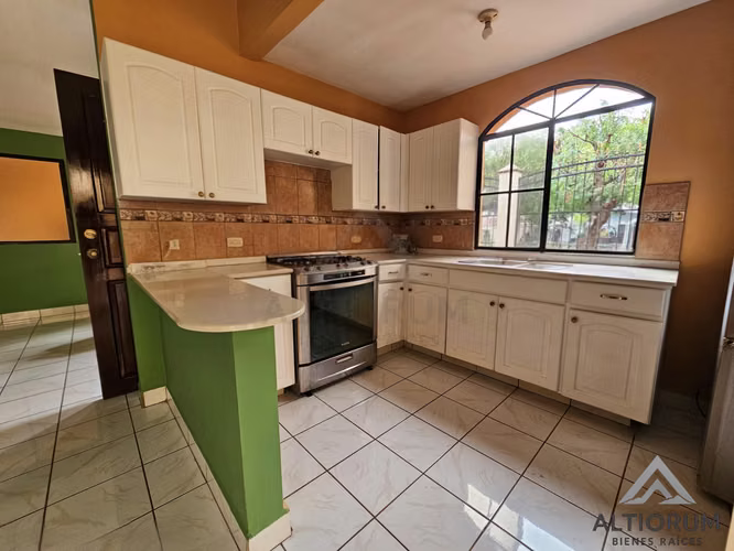 CASA EN VENTA | ALTOS DE NEJAPA