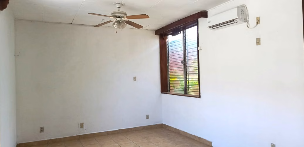 EM-Propiedad Comercial en Renta - Reparto Los Robles – I Etapa - Imagen 12