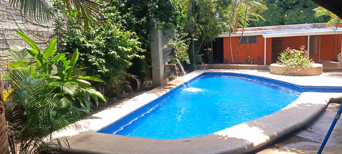 EM-Propiedad Comercial en Renta - Reparto Los Robles – I Etapa - Imagen 2
