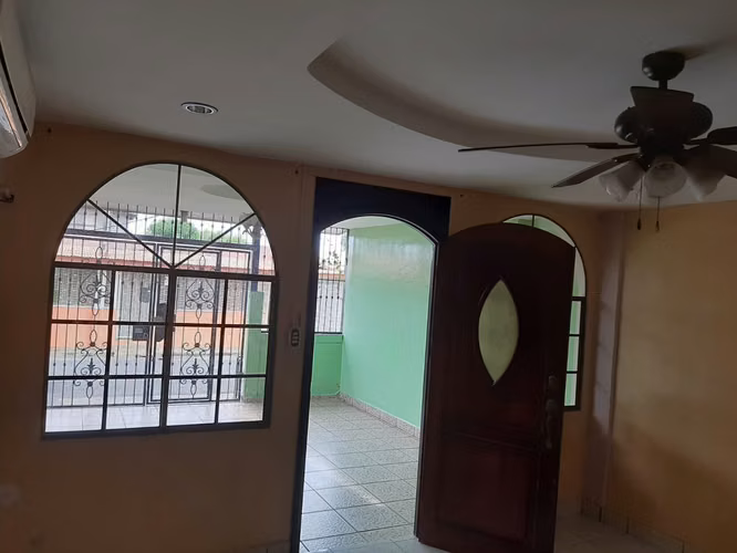 DG-Vendo casa en Colonia Morazán - Imagen 2