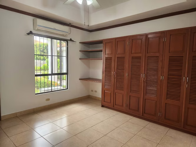 condominio exclusivo la Rioja - Imagen 10
