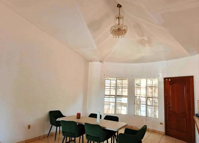 KC - Venta de Casa en Carretera Vieja León KM 11.2 - Imagen 2
