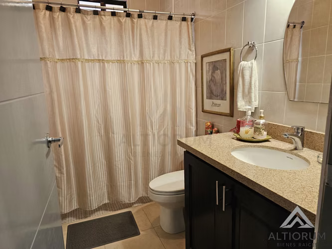 CASA EN VENTA VERACRUZ, MANAGUA