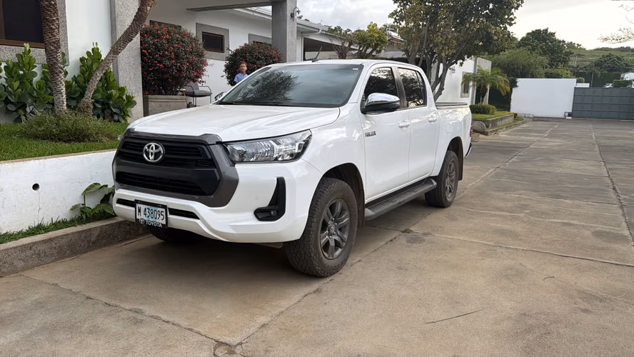 Toyota Hilux SR - Imagen 7