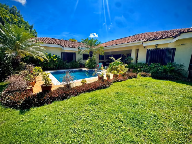 Venta de Casa en Santo Domingo