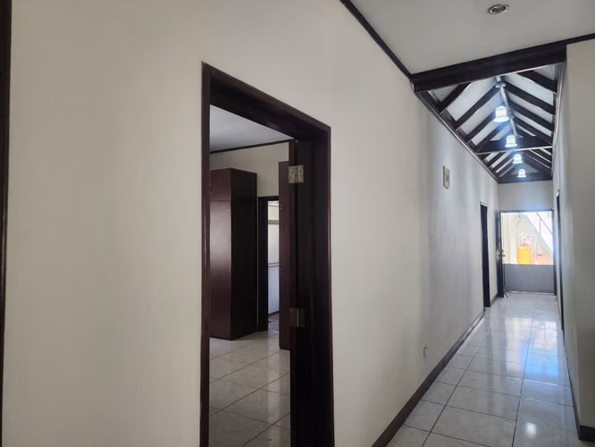 ¡PRECIO INMEJORABLE! CASA IDEAL PARA INVERSIÓN O VIVIR EN RESIDENCIAL SEGURO - Imagen 2