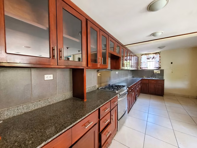 ¿BUSCAS COMODIDAD, COCINA, ESTILO Y CLIMA AGRADABLE? - Imagen 6