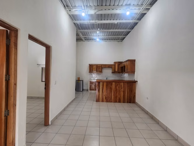 ¡EXCELENTE OPORTUNIDAD! CASA DE 3 HABITACIONES EN ANEXO MIGUEL GUTIERREZ - Imagen 4