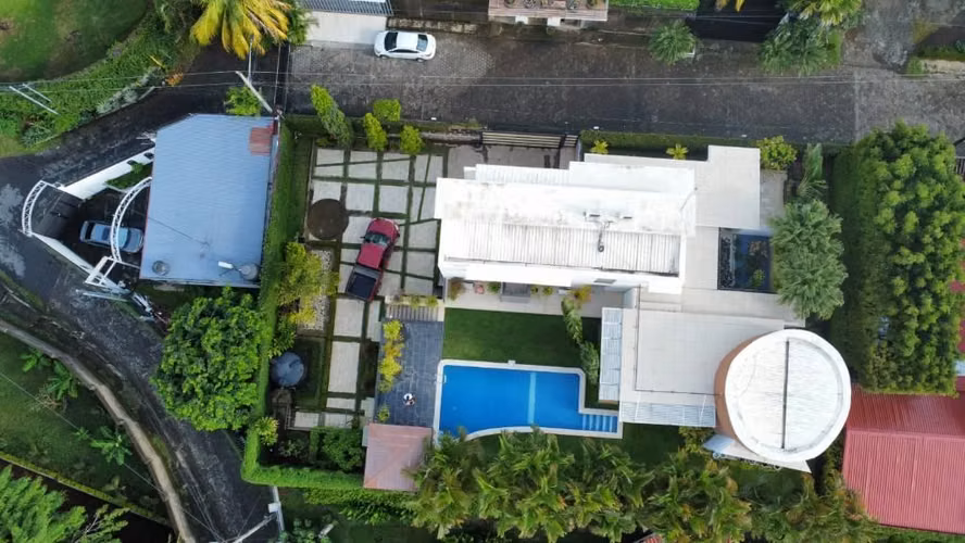 Venta de Amplia Propiedad en Villa Fontana Sur,  Managua  - Imagen 6
