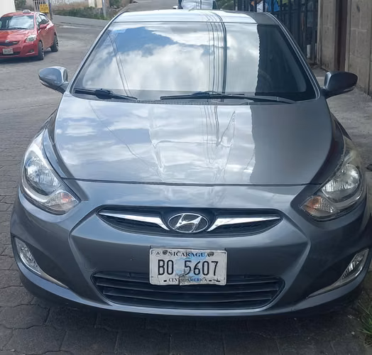 Hyundai Accent Blue 2013 1.4L