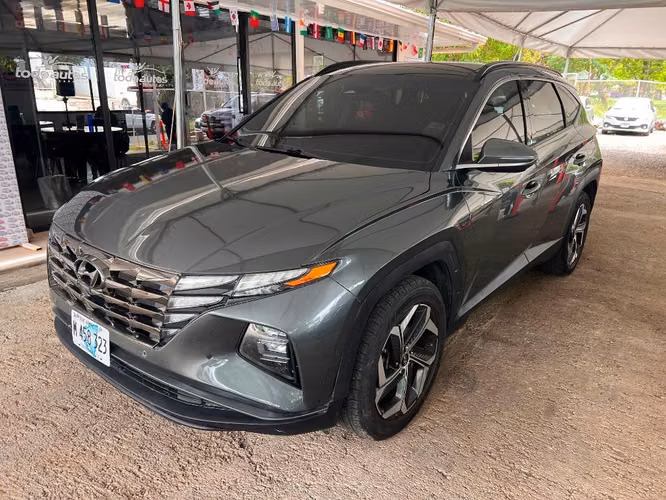 HYUNDAI TUCSON AÑO 2023