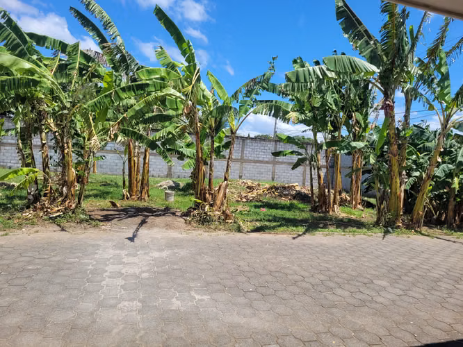  ¡Vive en Granada! Lote en Condominio en Venta 