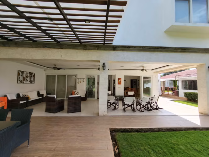 YA-Rento hermosa casa en carretera sur, Nejapa - Imagen 2