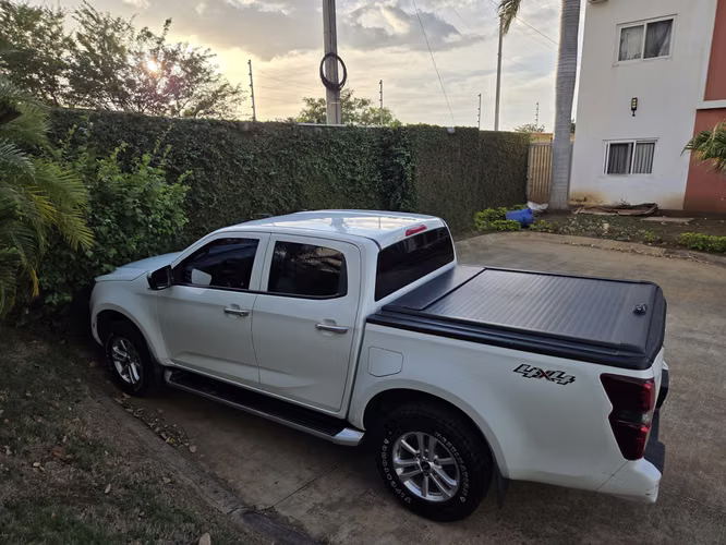 ISUZU DMAX 2024 - AUTOMATICA