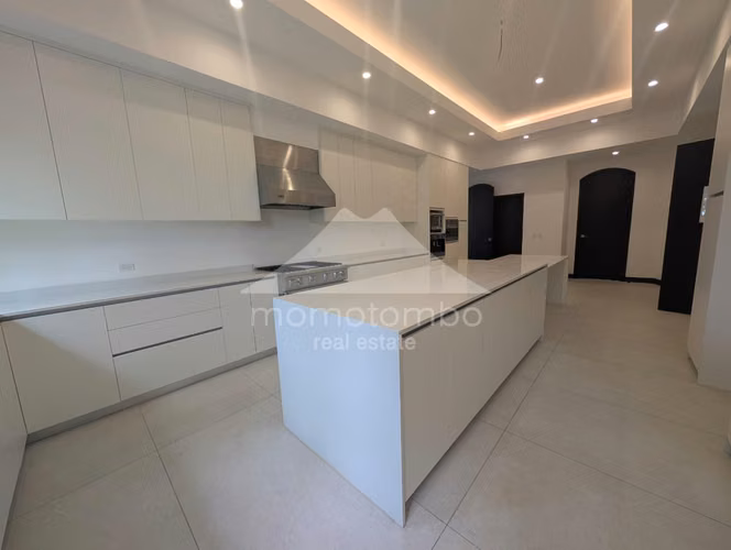 Casa en Venta Villa Fontana Sur, Managua