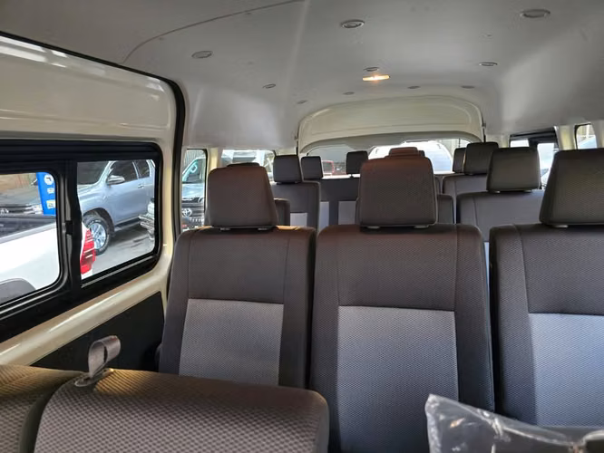 TOYOTA HIACE 2027