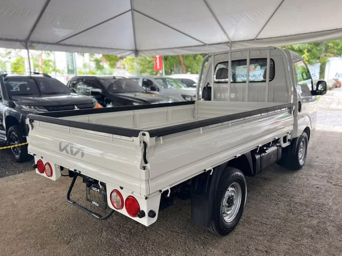 Kia K2700 año 2026