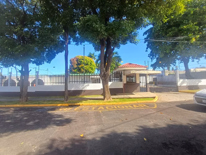 AJ-Rento casa privada en Bolonia