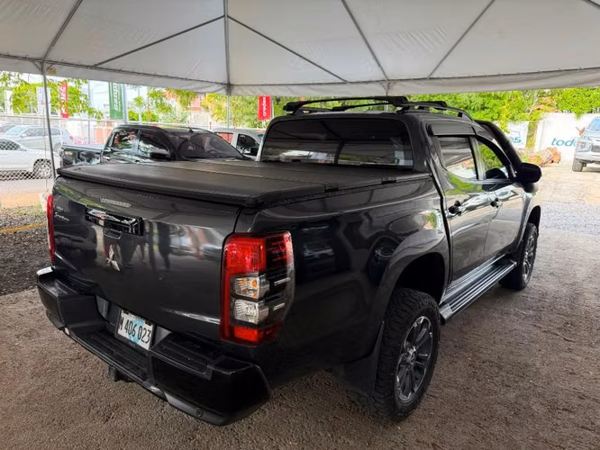 MITSUBISHI L200 SPORTERO HIGH POWER AÑO 2024 - Imagen 3