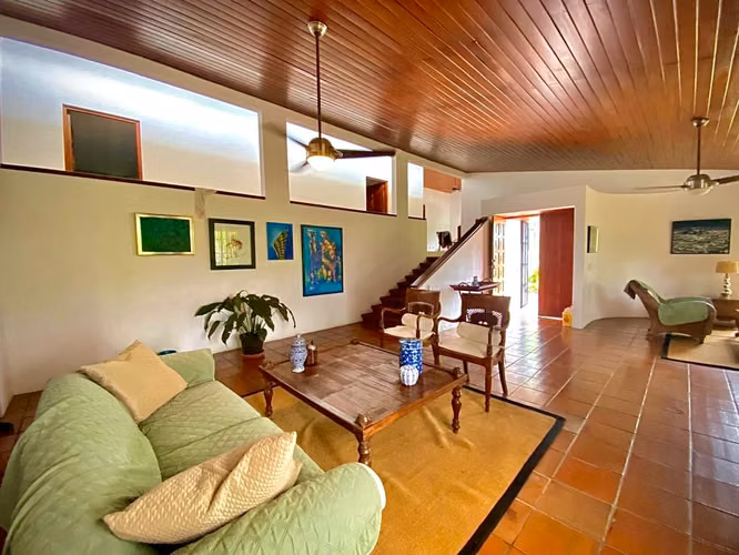 Hermosa Casa en Venta en Carretera Sur
