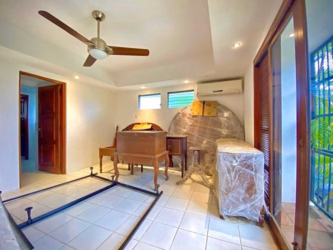 Hermosa Casa en Venta en Carretera Sur