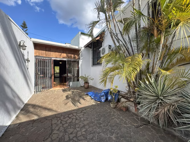Hermosa Casa en Venta en Altos de Santo Domingo