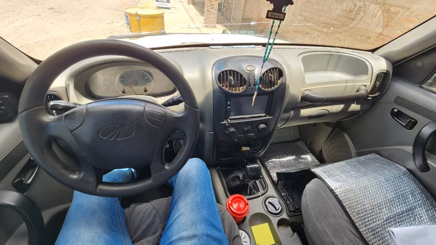 MAHINDRA 2012
