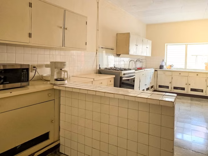 KC - Casa Colonial en Venta en el Corazón de Granada