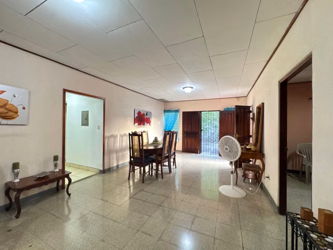 Venta de Casa en Villa Fontana