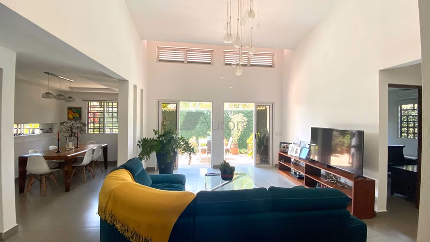 Casa moderna con 3 habitaciones
