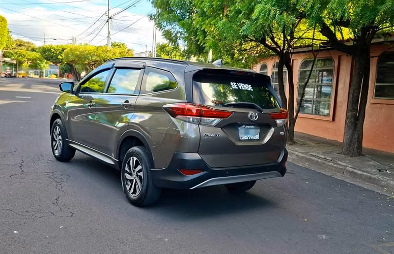 TOYOTA RUSH G - Imagen 4