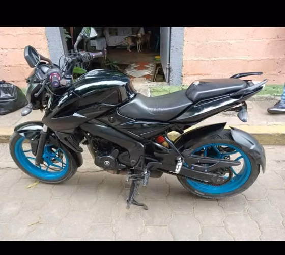 Motocicleta Pulsar 200NS - Imagen 2