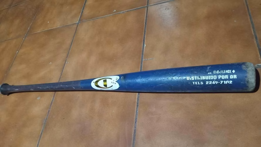 BATE DE BÉISBOL
