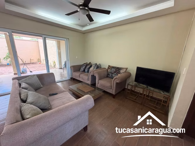 Se Renta Casa en Santo Domingo Managua en condominio