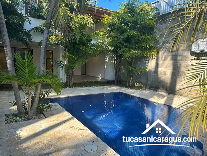 Rento Casa con piscina cerca de colegio americano