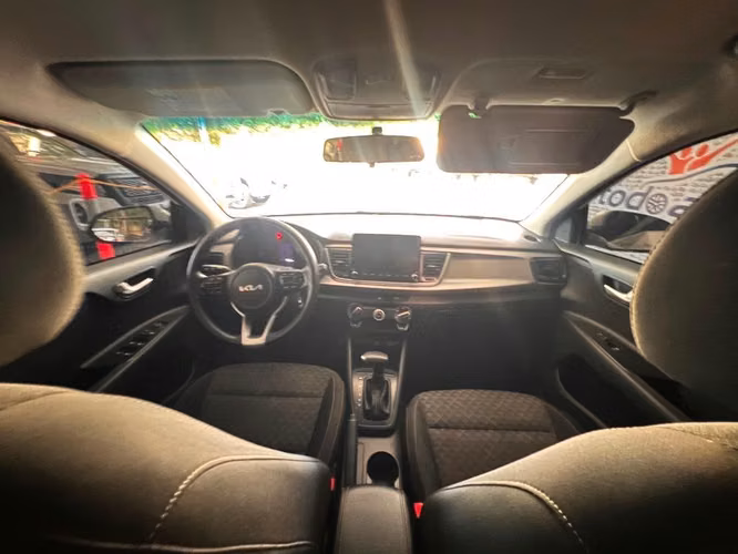 Kia Río año  2022