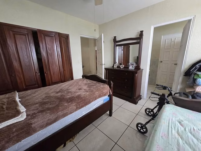 Venta de casa en excelente ubicación en Villa Fontana Norte