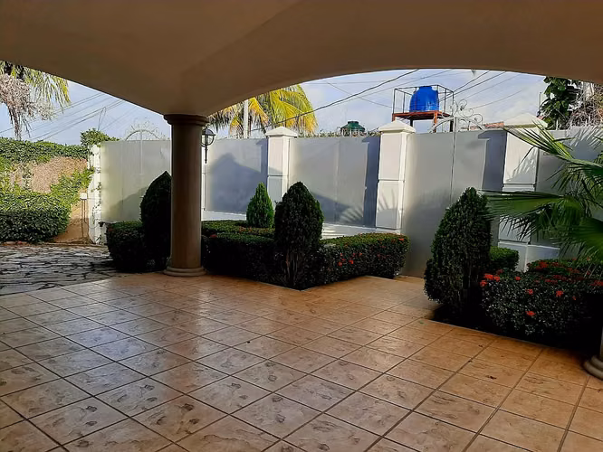 AP-Rento casa en Las Cumbres