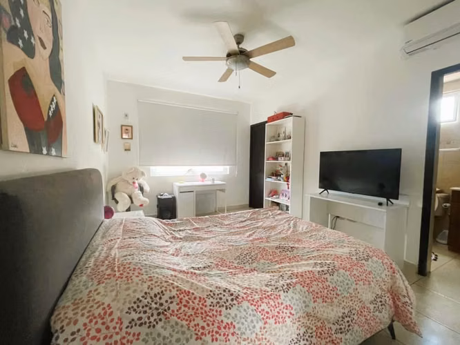 Exclusiva Casa en Venta | Condominio en Las Colinas