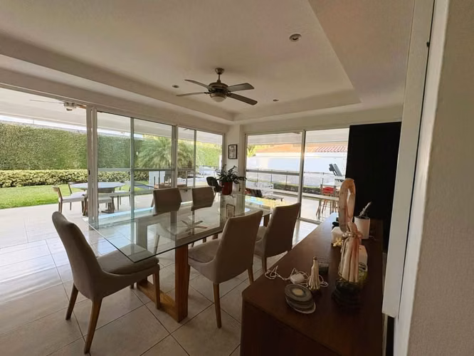 Exclusiva Casa en Venta | Condominio en Las Colinas