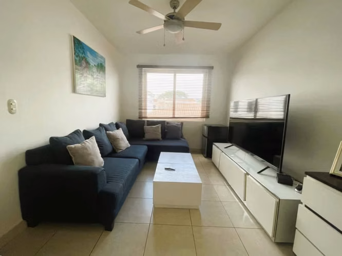 Exclusiva Casa en Venta | Condominio en Las Colinas
