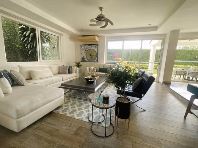 Exclusiva Casa en Venta | Condominio en Las Colinas