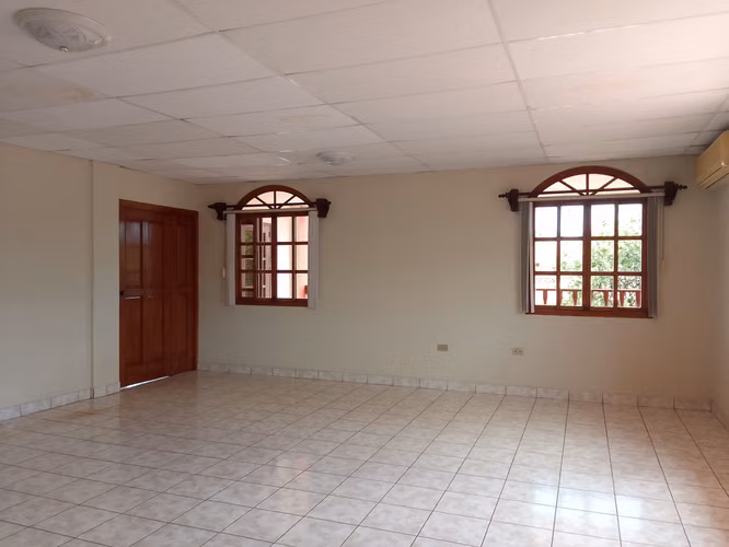 Venta de Casa en Carretera a Masaya