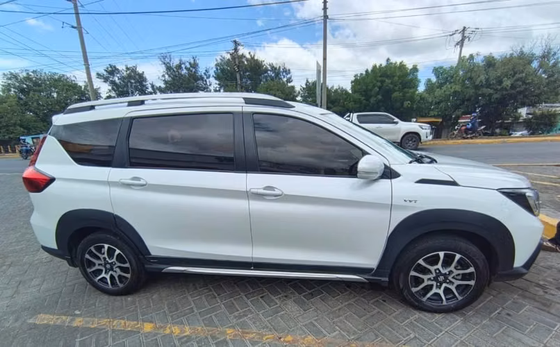 Suzuki XL7 2023 – Impecable, 37,700 km, ¡Como nueva!